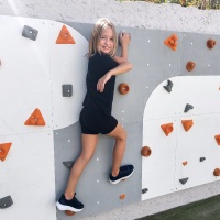 d4